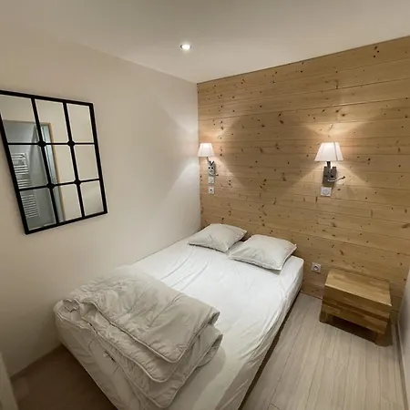 Apartment T3 Confortable Avec 2 Chambres, Parking, Proche Pistes - Fr-1-787-1 *